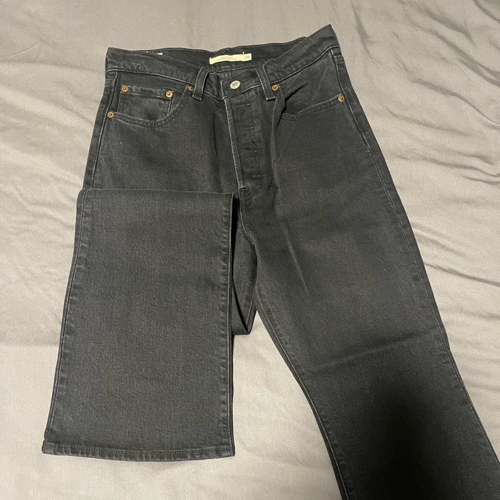 levis